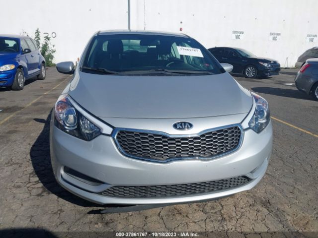 KNAFK4A68F5261674 KIA FORTE LX