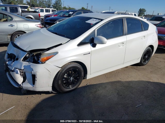 Toyota Prius Four/five/three/one/two 2014 JTDKN3DU6E1765434 Image 2