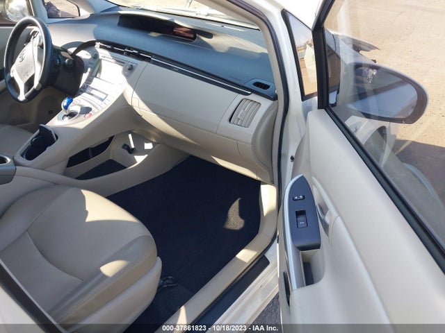 Toyota Prius Four/five/three/one/two 2014 JTDKN3DU6E1765434 Image 5