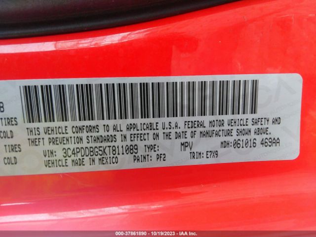 3C4PDDBG5KT811089 Dodge JOURNEY SE