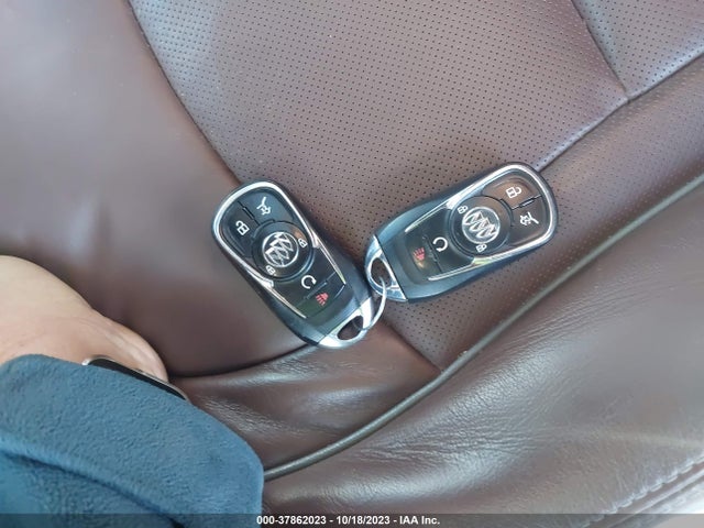 5GAEVCKW1KJ224709 Buick Enclave Avenir