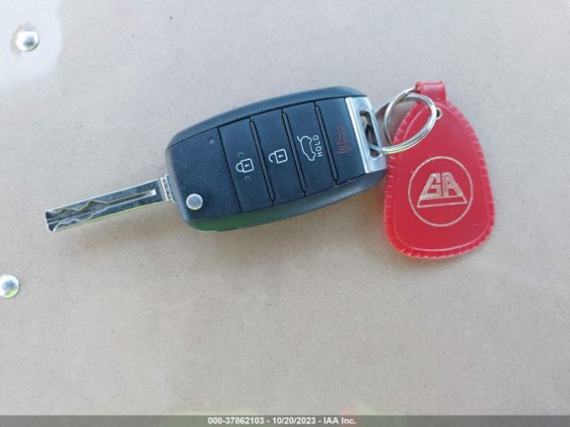 KNDMA5C19F6026134 KIA Sedona L