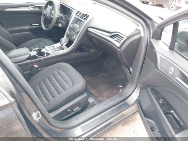 3FA6P0HD2FR278720 Ford FUSION SE
