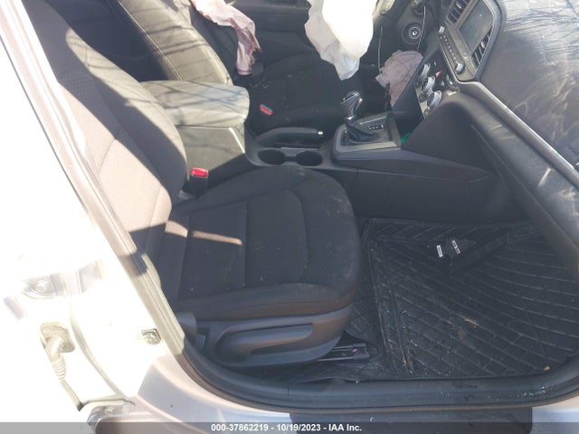 2019 HYUNDAI ELANTRA SEL VIN: 5NPD84LF9KH427829