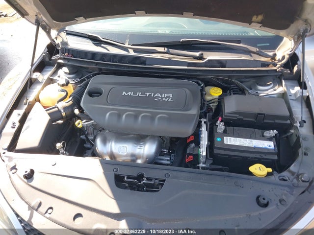 Chrysler 200 Limited 2015 1C3CCCAB1FN698964 Image 10
