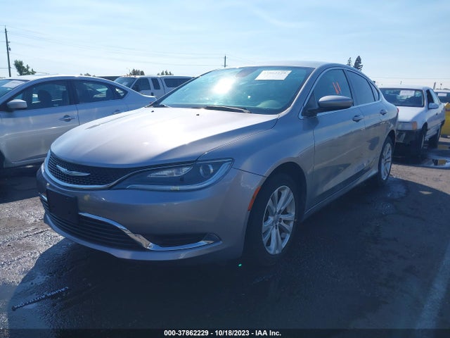 Chrysler 200 Limited 2015 1C3CCCAB1FN698964 Image 2