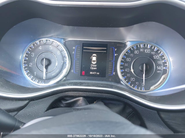 Chrysler 200 Limited 2015 1C3CCCAB1FN698964 Image 7