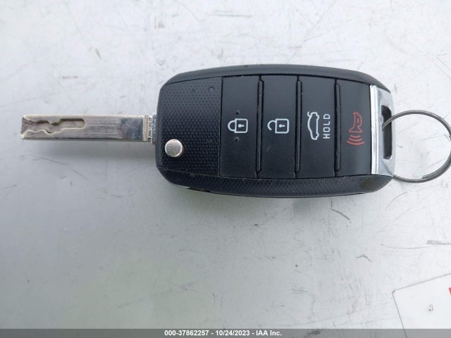 2016 KIA OPTIMA LX VIN: KNAGT4L39G5077415