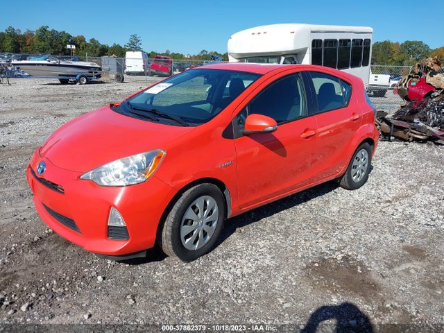 2013 TOYOTA PRIUS C JTDKDTB38D1042499 Photo 1