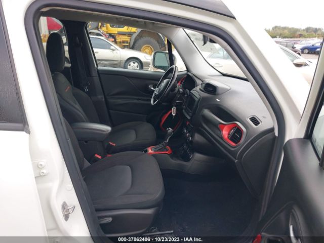 ZACCJBCT6FPC14697 Jeep Renegade Trailhawk