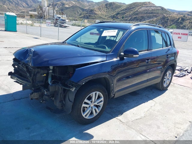 WVGAV7AX7GW612158 Volkswagen TIGUAN S