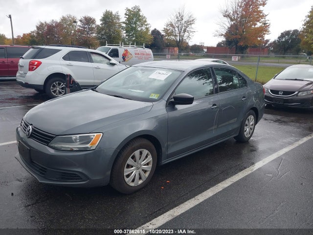 3VW1K7AJXEM369691 Volkswagen Jetta Sedan S