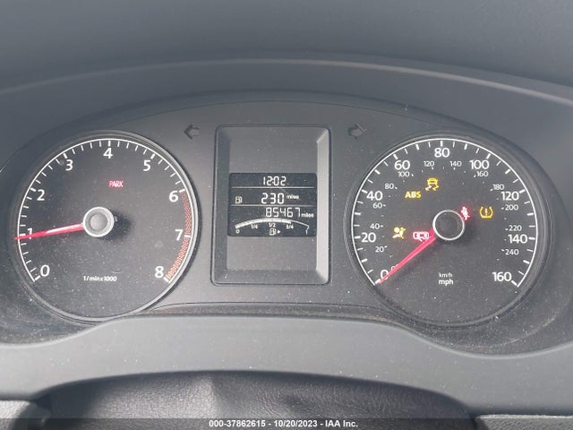 3VW1K7AJXEM369691 Volkswagen Jetta Sedan S