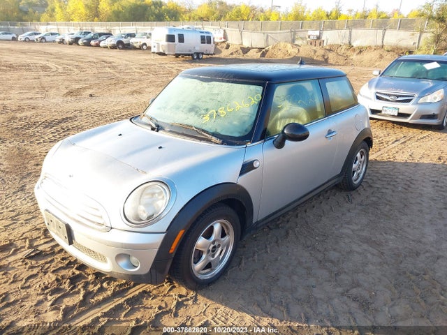 2007 MINI COOPER HARDTOP WMWMF33567TT51557 Photo 1