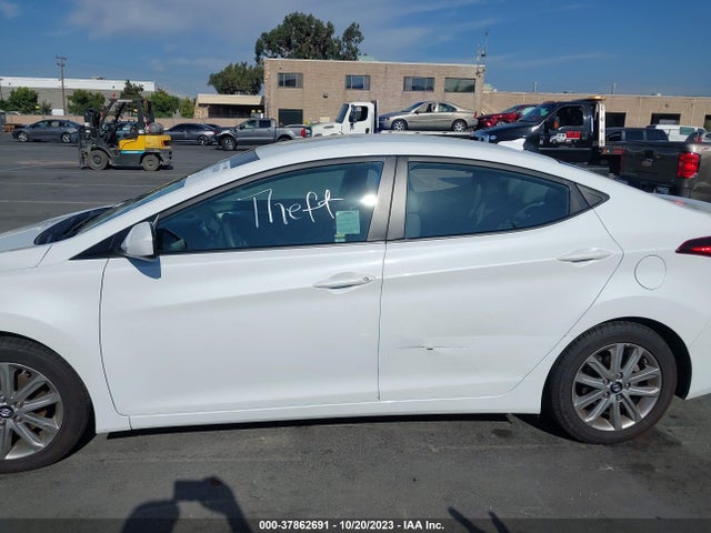 2016 HYUNDAI ELANTRA SE VIN: 5NPDH4AE2GH724975