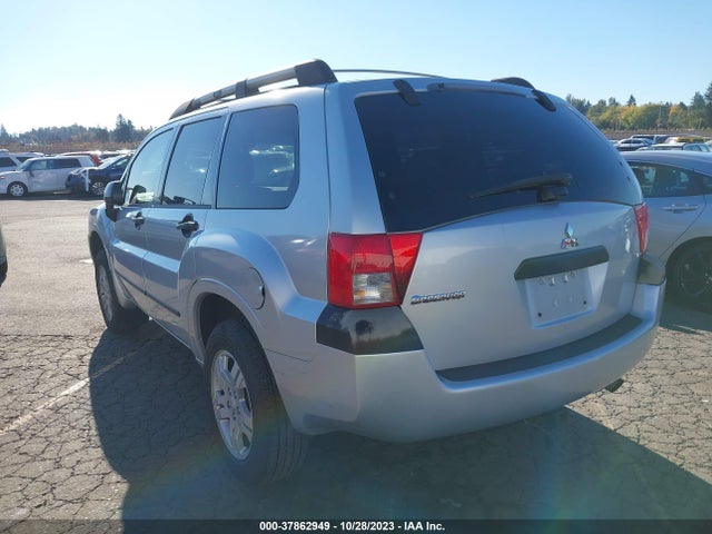 2004 MITSUBISHI ENDEAVOR 4A4MM21S74E063289 Photo 2