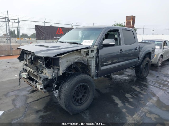 Toyota Tacoma Prerunner 2014 3TMJU4GN9EM164515 Image 2