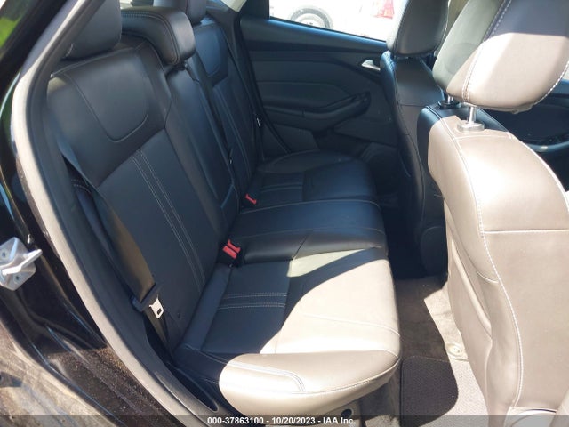 Ford FOCUS SE 2014 1FADP3K24EL381179 Image 8