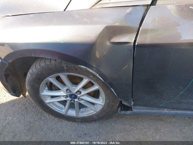 1FADP3K21FL256979 Ford FOCUS SE