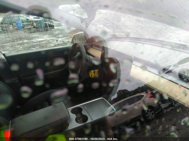 7SAYGDEF8NF374192 Tesla Model Y Performance