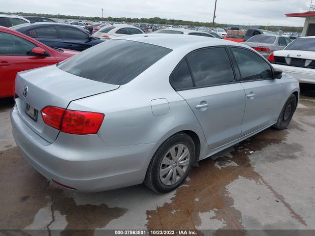 3VW2K7AJ9EM315254 Volkswagen Jetta Sedan S