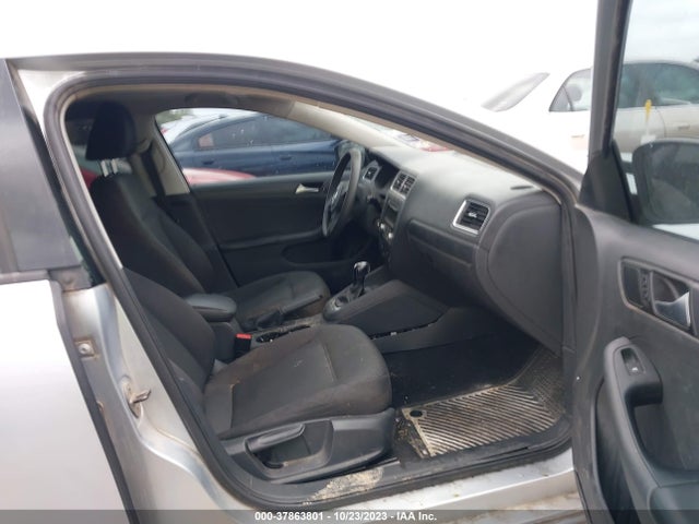 3VW2K7AJ9EM315254 Volkswagen Jetta Sedan S