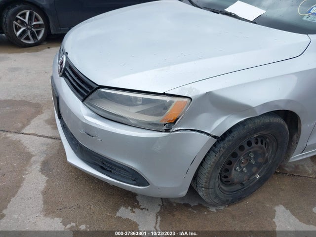3VW2K7AJ9EM315254 Volkswagen Jetta Sedan S
