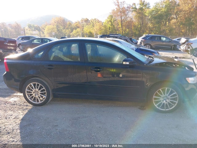 2010 VOLVO S40 2.4I VIN: YV1390MSXA2485410