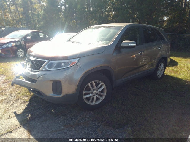 KIA SORENTO LX 2015 5XYKT3A63FG569769 Image 2