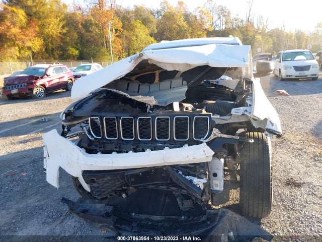 1C4RJKAG6P8807999 Jeep Grand Cherokee L Laredo