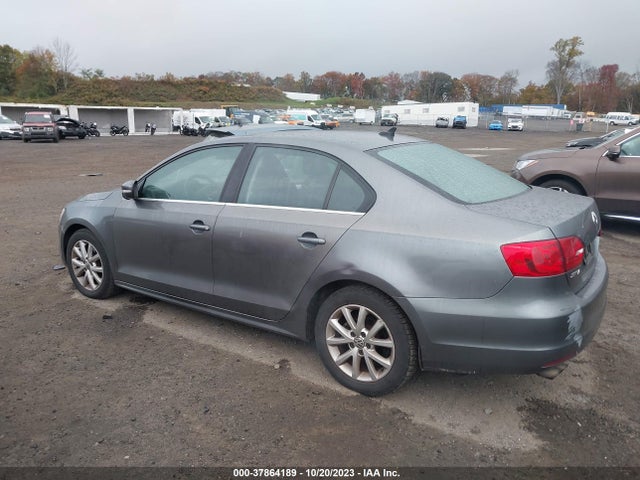 3VWD17AJ4EM279145 Volkswagen Jetta Sedan Se W/connectivity