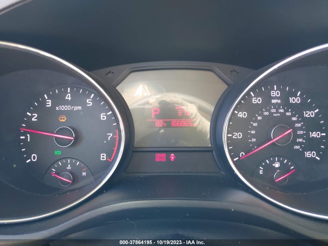 2016 KIA SEDONA LX VIN: KNDMB5C11G6129093