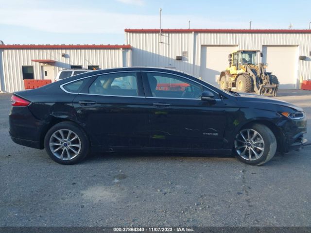 3FA6P0LU6HR370584 Ford Fusion Hybrid Se
