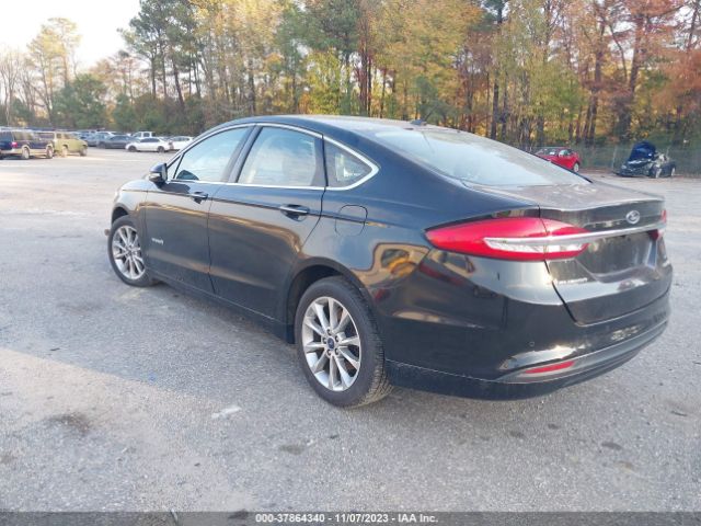 3FA6P0LU6HR370584 Ford Fusion Hybrid Se