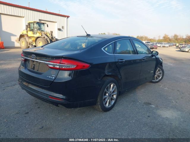 3FA6P0LU6HR370584 Ford Fusion Hybrid Se