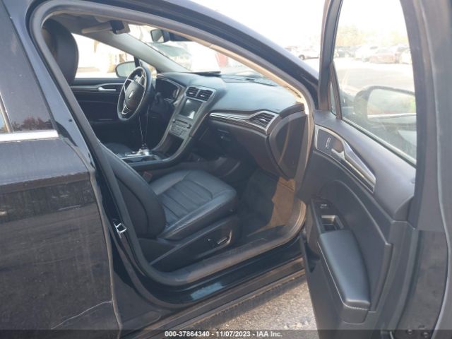 3FA6P0LU6HR370584 Ford Fusion Hybrid Se
