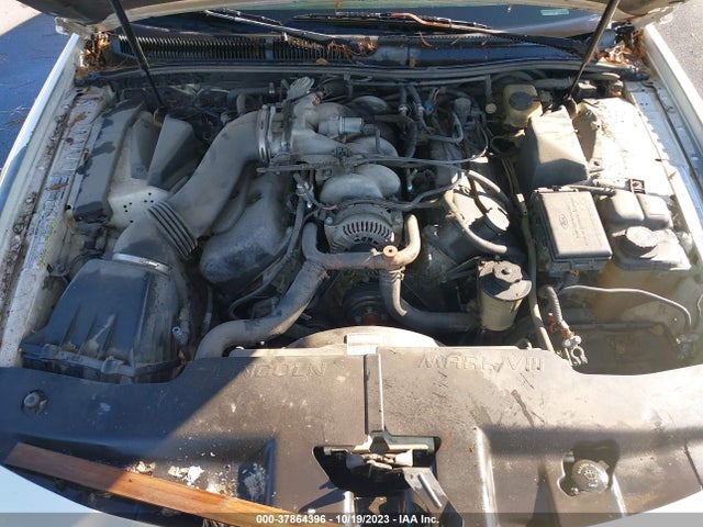 1998 LINCOLN MARK VIII LSC VIN: 1LNFM92V3WY628572