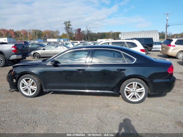 1VWBT7A34EC041011 Volkswagen Passat Se W/sunroof