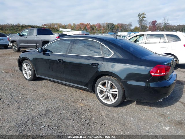 1VWBT7A34EC041011 Volkswagen Passat Se W/sunroof
