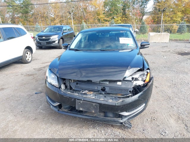 1VWBT7A34EC041011 Volkswagen Passat Se W/sunroof