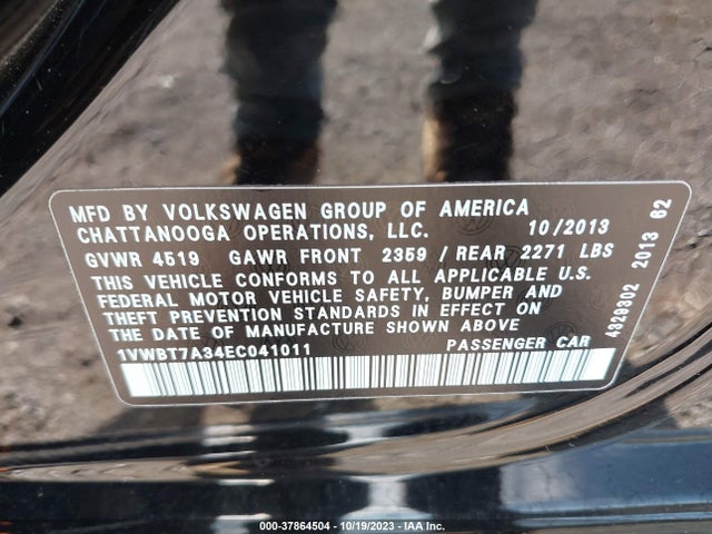 1VWBT7A34EC041011 Volkswagen Passat Se W/sunroof