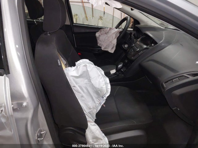 Ford FOCUS SE 2018 1FADP3F2XJL298506 Image 5