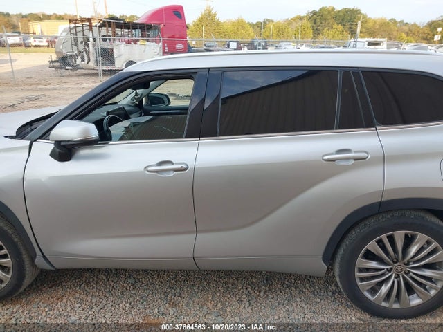 Toyota Highlander Platinum 2021 5TDFZRAH5MS045852 Image 15