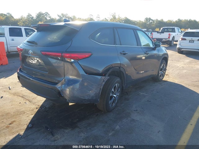 2022 TOYOTA HIGHLANDER XLE VIN: 5TDGZRAH3NS539813