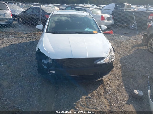 Hyundai Elantra Value Edition 2019 5NPD84LF8KH415669 Image 13
