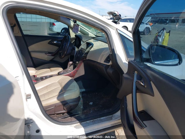 1G4PS5SK4E4182592 Buick Verano Leather Group