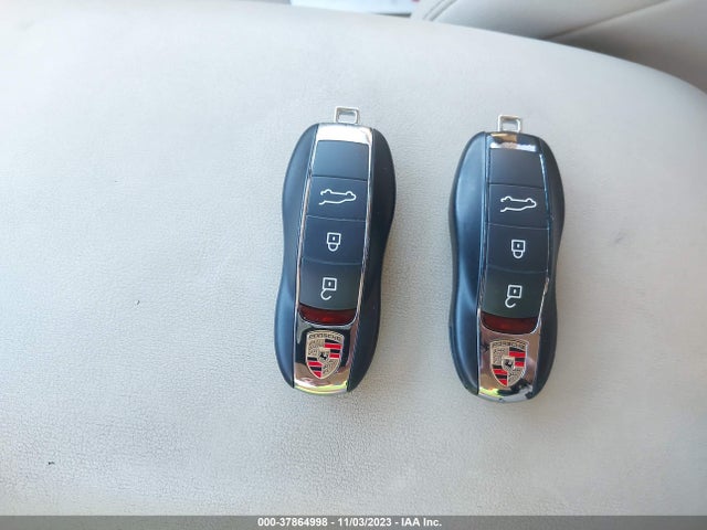 2019 PORSCHE MACAN WP1AA2A59KLB07538 Photo 10