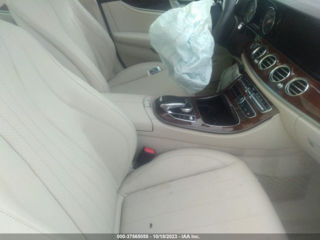 WDDZH6JB3KA634425 Mercedes-Benz E-class E 450