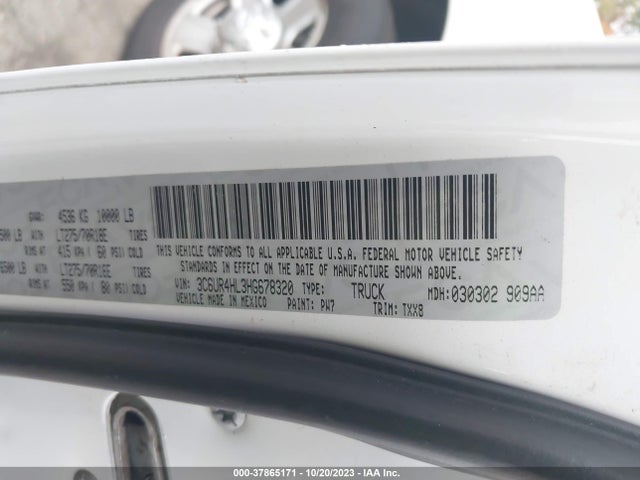 RAM 2500 Tradesman 2017 3C6UR4HL3HG678320 Image 9