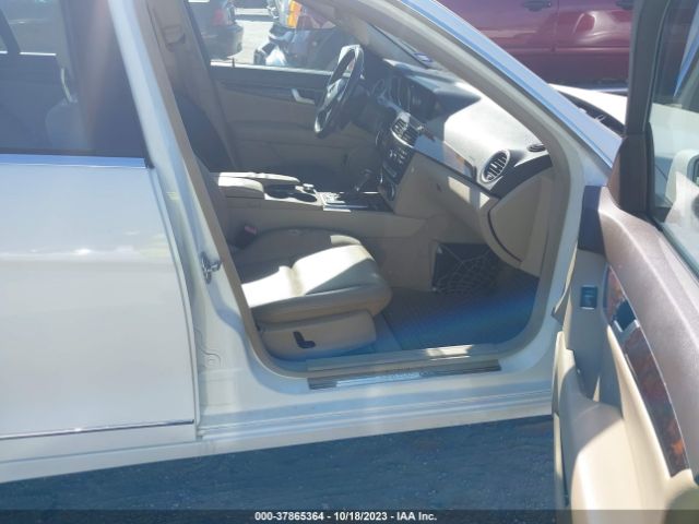 WDDGF4HB2EG251181 Mercedes-Benz C-class C 250